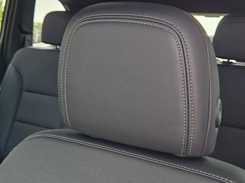 New 2026 Buick Enclave Preferred w/ Power Package image 19