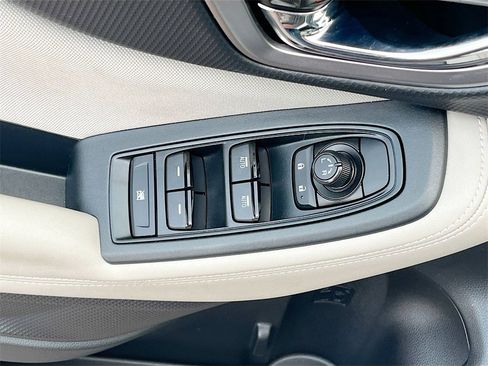Used 2024 Subaru Forester Premium image 17