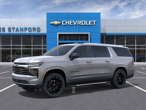 New 2026 Chevrolet Suburban LT AWD/4WD image 2