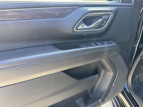 Used 2024 Chevrolet Suburban LS image 20