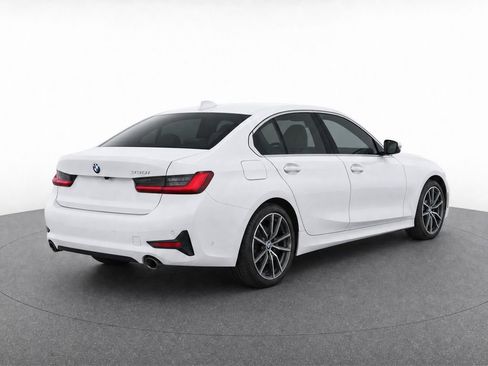 Used 2021 BMW 330i Sedan w/ Convenience Package RWD image 3
