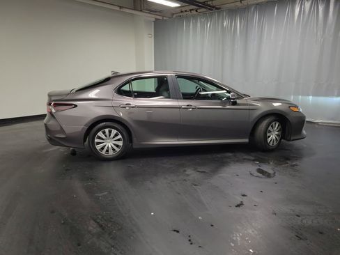 Used 2023 Toyota Camry LE FWD image 9