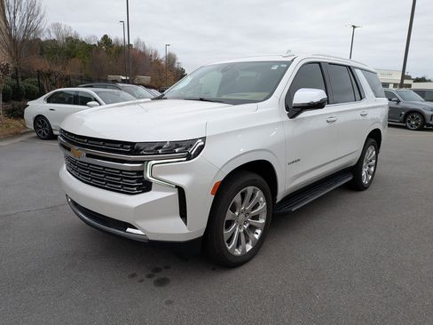 Used 2022 Chevrolet Tahoe Premier w/ Premium Package image 7