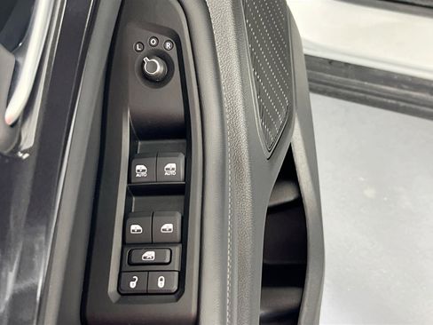 Used 2023 Jeep Grand Cherokee Altitude image 17