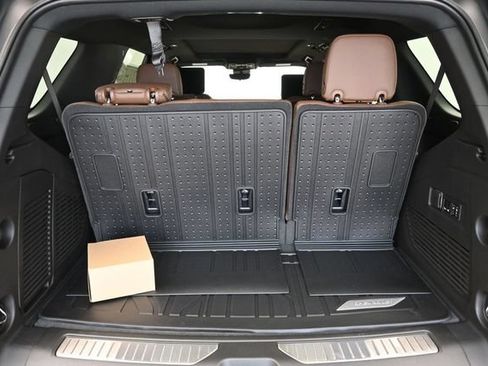 New 2026 Chevrolet Tahoe High Country AWD/4WD image 27