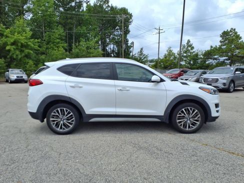 Used 2021 Hyundai Tucson SEL image 2