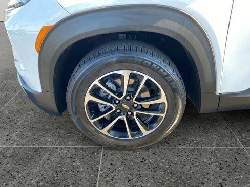 Used 2024 Chevrolet TrailBlazer LT image 14
