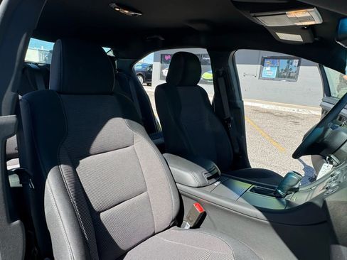 Used 2017 Ford Taurus SEL image 15