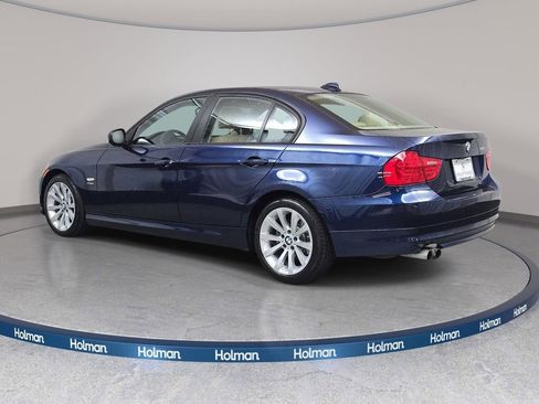 Used 2011 BMW 328i xDrive Sedan AWD/4WD image 8