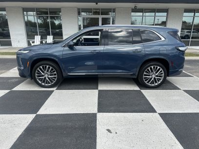 Used 2025 Buick Enclave Avenir w/ Super Cruise Package