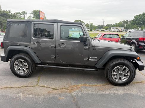 Used 2014 Jeep Wrangler Unlimited Sport w/ Quick Order Package 24S AWD/4WD image 6