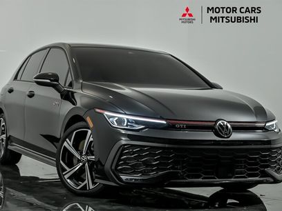 Used 2025 Volkswagen Golf SE