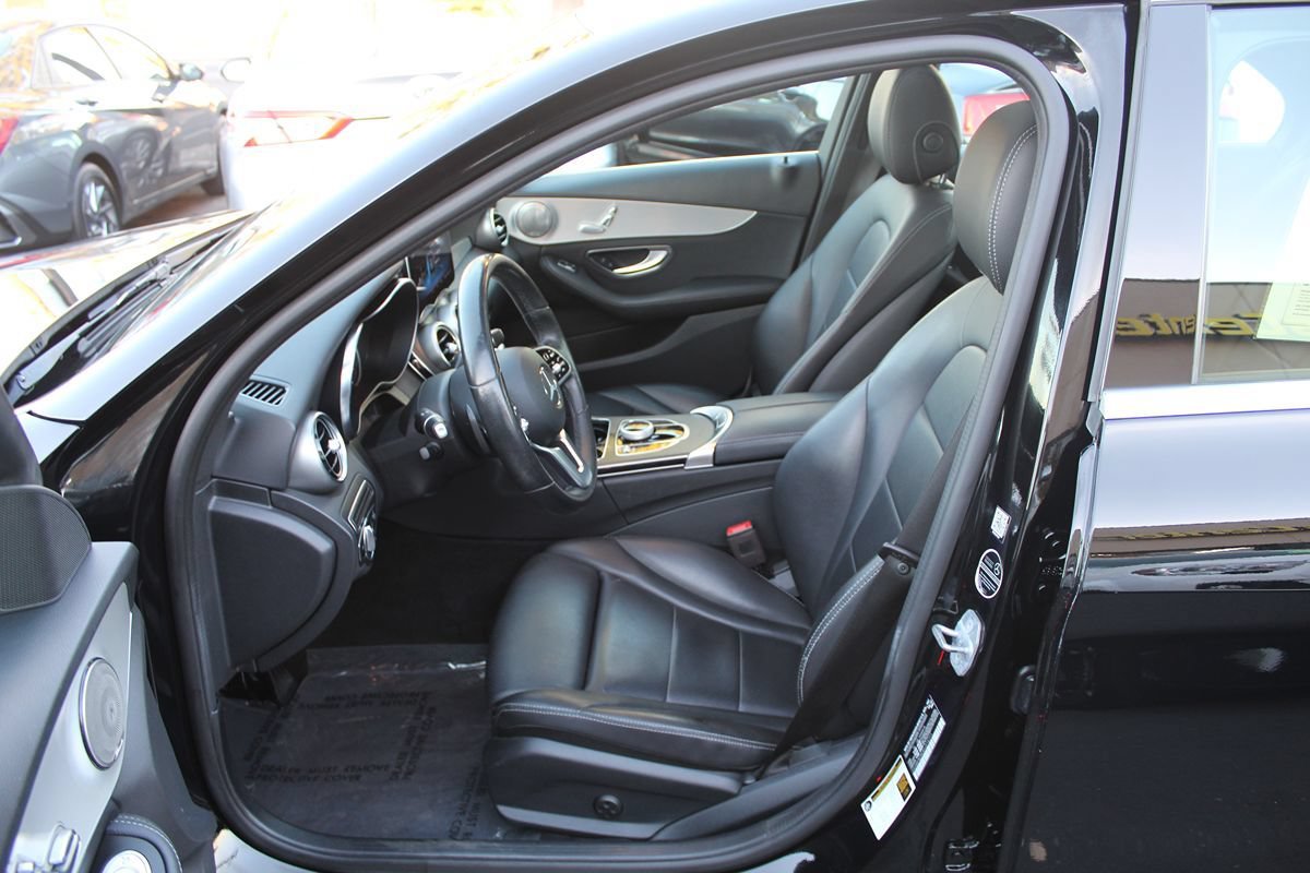 Used 2019 Mercedes-Benz C 300 Sedan image 19