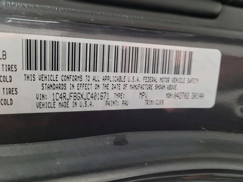 Used 2018 Jeep Grand Cherokee Limited image 33