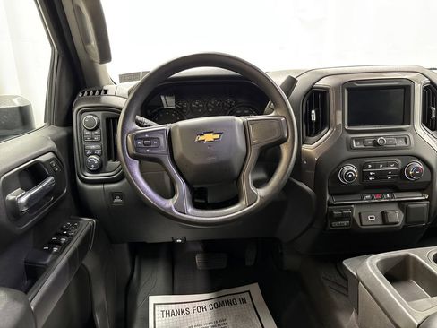 Used 2019 Chevrolet Silverado 1500 Custom w/ Custom Max Trailering Package AWD/4WD image 13
