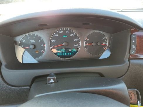 Used 2009 Chevrolet Impala LT image 10