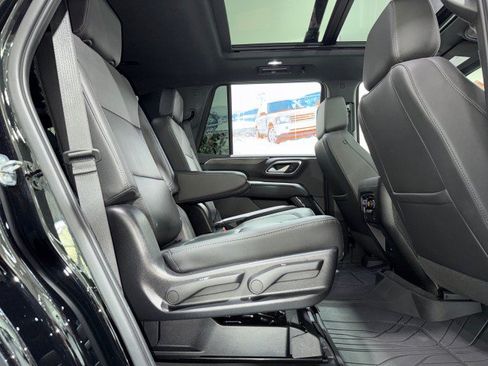 Used 2022 Chevrolet Tahoe Z71 w/ Luxury Package AWD/4WD image 59