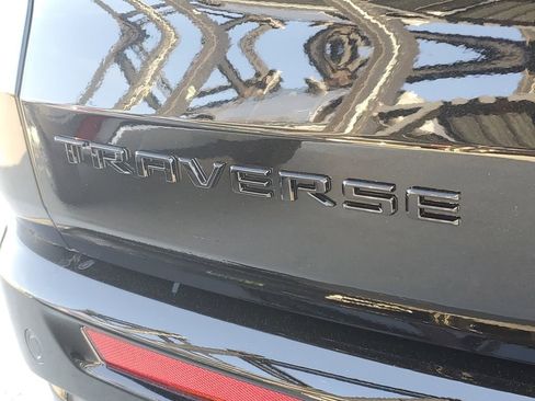 New 2026 Chevrolet Traverse RS w/ LPO, Floor Liner Package image 7