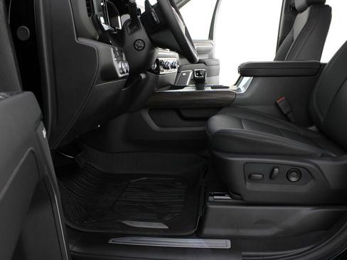 New 2026 GMC Sierra 1500 SLT w/ SLT Premium Plus Package AWD/4WD image 19