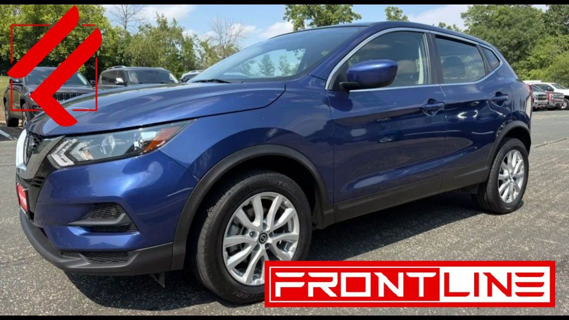 Used 2022 Nissan Rogue Sport S FWD image 1
