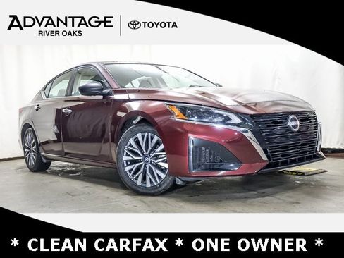 Used 2024 Nissan Altima 2.5 SV image 1