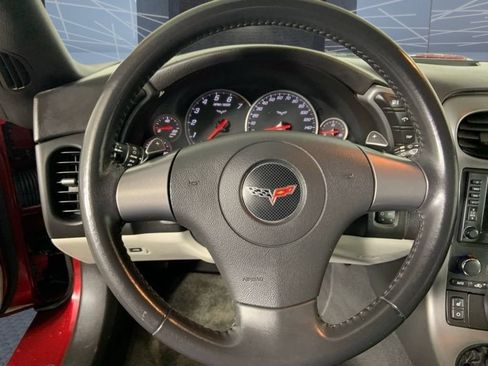 Used 2006 Chevrolet Corvette Coupe w/ Preferred Equipment Group RWD image 22