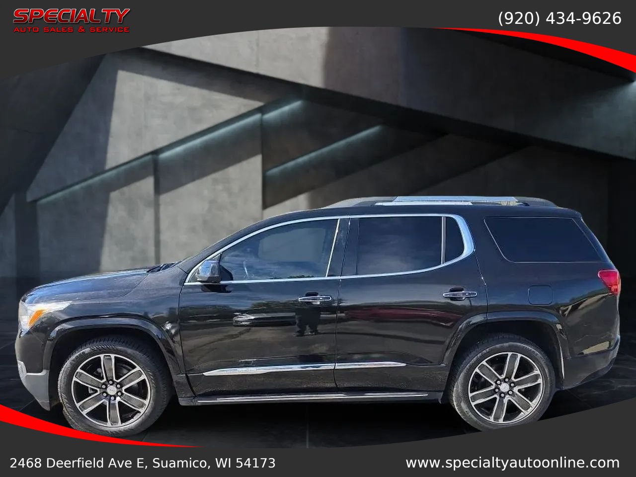 Used 2017 GMC Acadia Denali w/ Technology Package AWD/4WD image 2