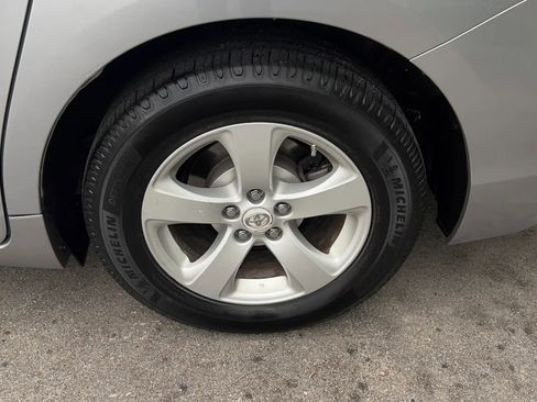 Used 2011 Toyota Sienna LE w/ Towing Pkg FWD image 10