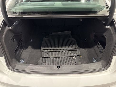 Used 2022 Audi A4 2.0T Premium Plus w/ Premium Plus Package image 38