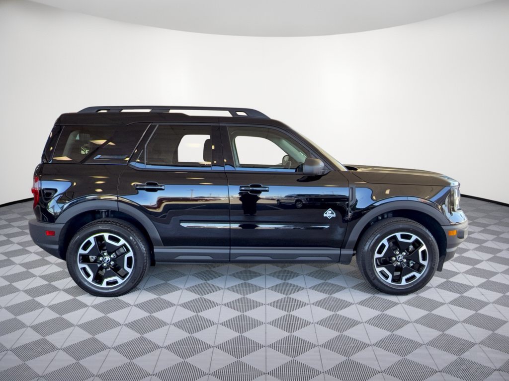 Used 2024 Ford Bronco Sport Outer Banks AWD/4WD image 8