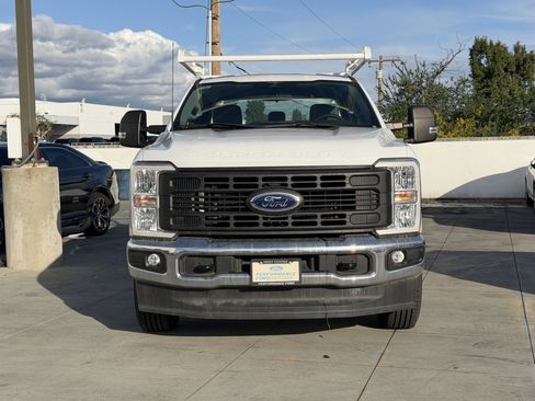 Used 2023 Ford F250 XL w/ XL Chrome Package image 3