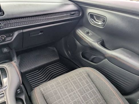 Used 2024 Honda HR-V Sport image 15