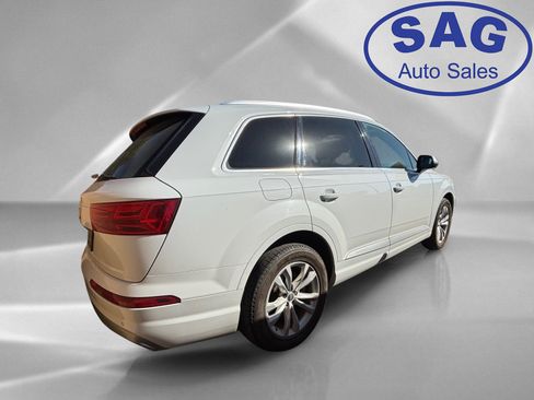 Used 2019 Audi Q7 3.0T Premium AWD/4WD image 3