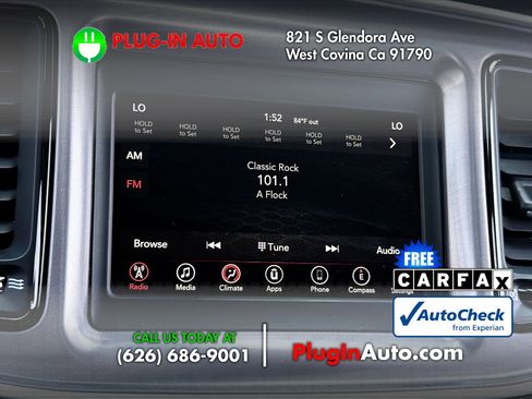 Used 2019 Dodge Challenger SXT RWD image 18