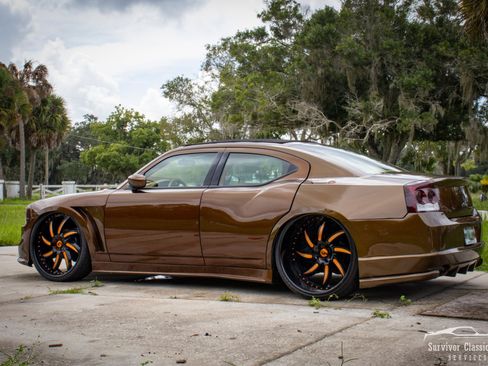 Used 2010 Dodge Charger SXT RWD image 4