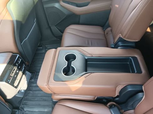 Used 2023 Acura MDX SH-AWD w/ Technology Package image 17