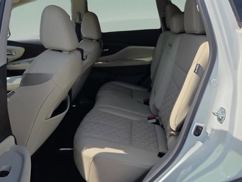 Used 2024 Nissan Murano Platinum w/ Cargo Package FWD image 10