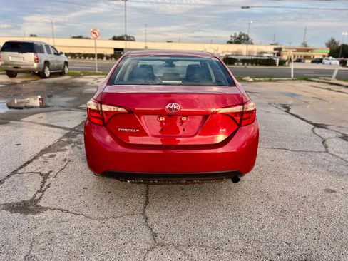 Used 2017 Toyota Corolla LE w/ Carpet Mat Package (TMS) image 4
