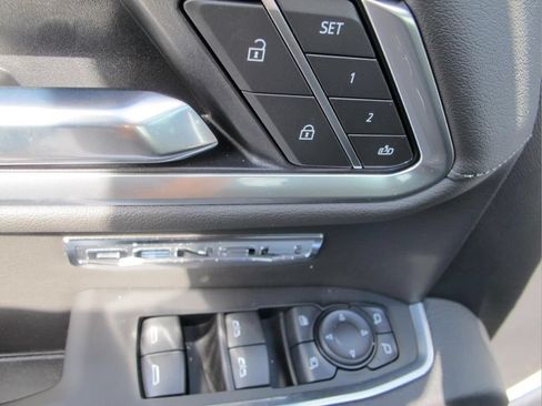 Used 2026 GMC Sierra 1500 Denali w/ Technology Package AWD/4WD image 11