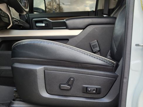 Used 2024 RAM 2500 Laramie image 23