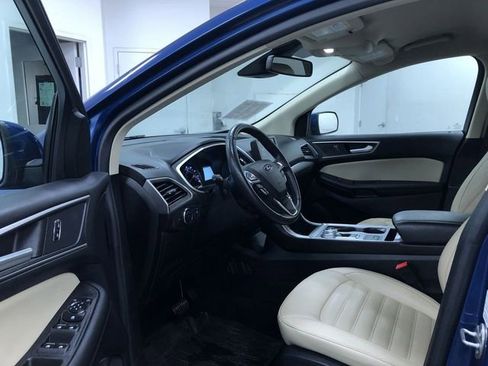 Used 2021 Ford Edge SEL w/ Convenience Package image 11