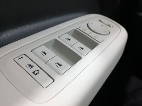 New 2026 Hyundai Santa Fe SE AWD/4WD image 18
