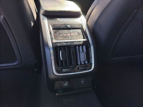 Used 2022 Volvo S90 B6 Inscription w/ Advanced Package image 28