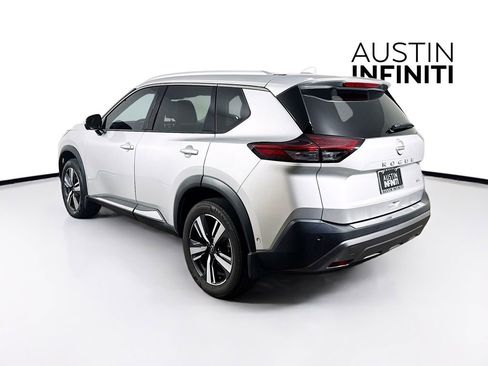 Used 2023 Nissan Rogue SL w/ SL Premium Package image 6