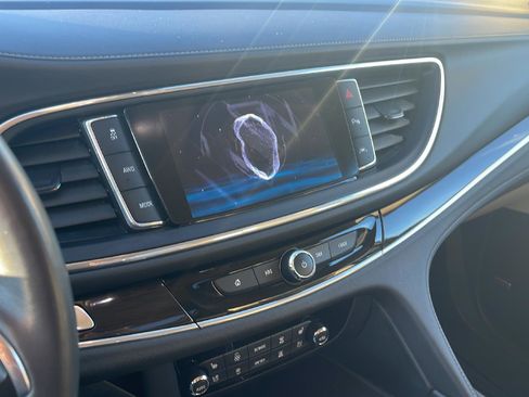 Used 2020 Buick Enclave Premium w/ Sun and Sites Package image 10