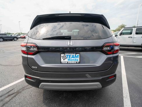Certified 2025 Honda Pilot EX-L image 5