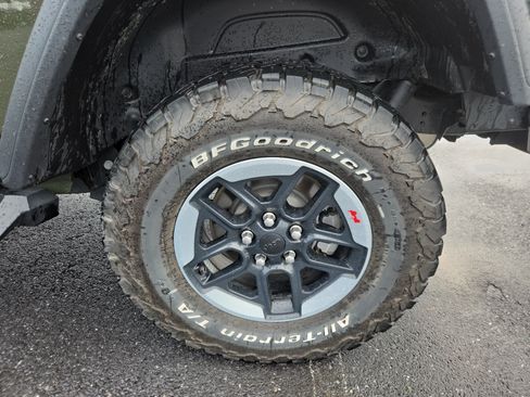 Used 2022 Jeep Wrangler Unlimited Rubicon w/ LED Lighting Group AWD/4WD image 27