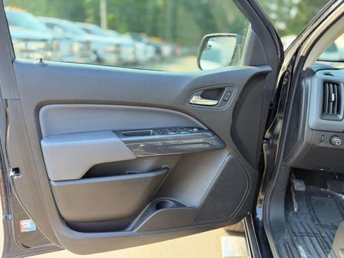 Used 2016 Chevrolet Colorado Z71 AWD/4WD image 29