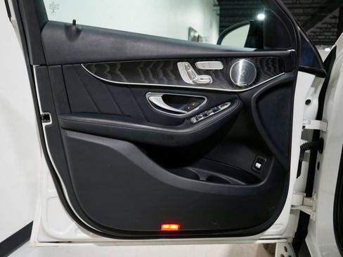 Used 2018 Mercedes-Benz GLC 300 4MATIC Coupe image 14