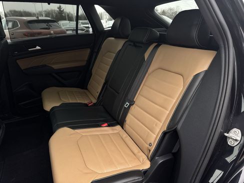 Certified 2023 Volkswagen Atlas Cross Sport SEL Premium R-Line image 26